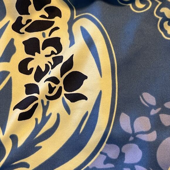 Athleta Blue Damask Print Racerback Tank Top with Built-in Underwire Bra 34B Med - Picture 8 of 8